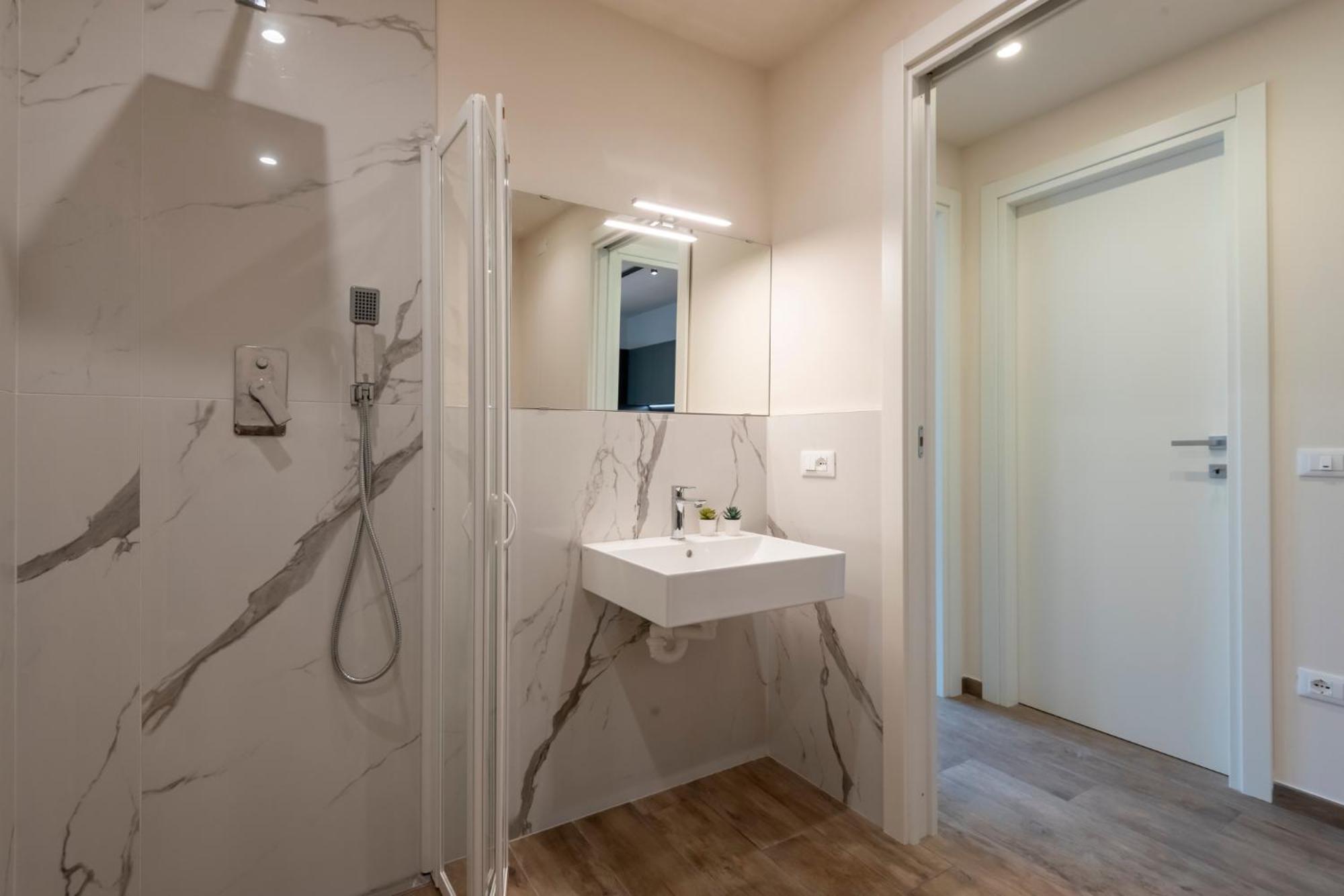 Iarsera Rooms And Apartment Lucca Luaran gambar
